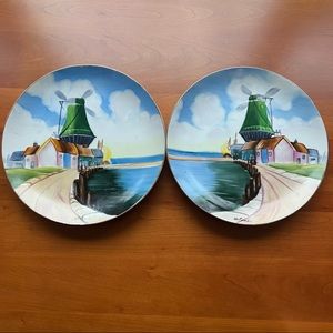 PAIR OF VINTAGE HITOMI HAND PAINTED HANGING PLATES